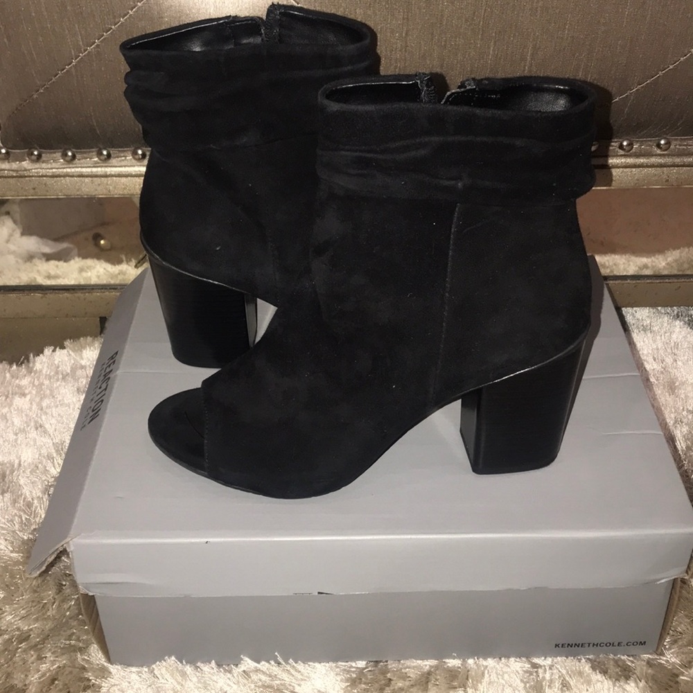 Kenneth Cole size 7.5